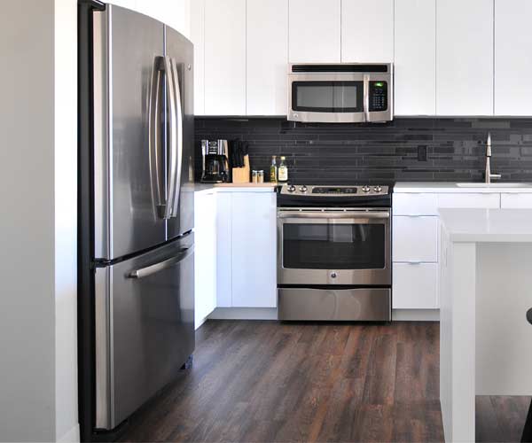 המקרר עושה רעש? דברו עם יוסי